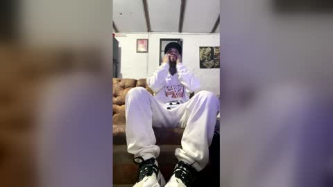 panthers_room online show from February 17, 9:39 am