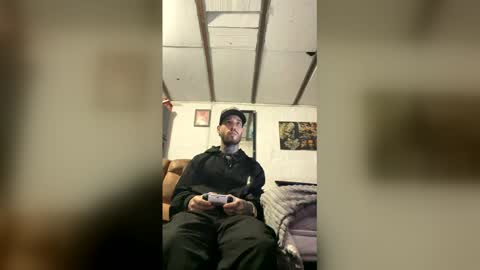 Snapshot of panthers_room chatting on April 21, 5:14 am panthers_room online show from April 21, 5:14 am