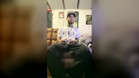 Snapshot of panthers_room chatting on April 28, 11:32 pm panthers_room online show from April 28, 11:32 pm