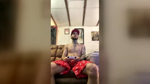Snapshot of panthers_room chatting on May 5, 6:16 pm panthers_room online show from May 5, 6:16 pm
