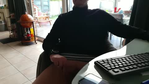 pantyrafke online show from March 3, 9:33 am