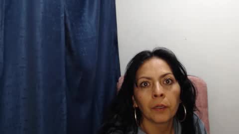 Paola84hotty online show from December 21, 11:45 pm