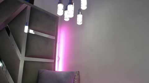 Paola Lyon online show from January 13, 10:35 pm