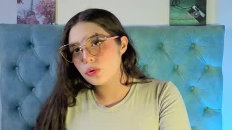 Paola Lyon online show from September 25, 6:55 pm