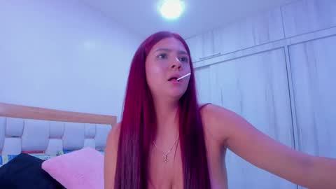 Snapshot of paolaa_rodriguez chatting on December 21, 8:10 pm Paola online show from December 21, 8:10 pm