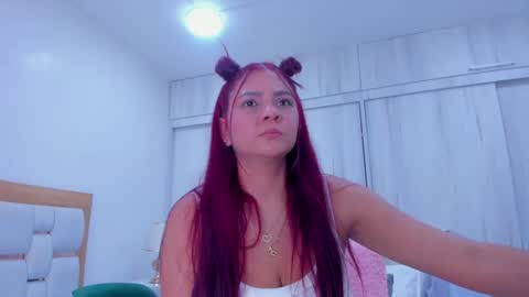 Snapshot of paolaa_rodriguez chatting on December 23, 6:16 pm Paola online show from December 23, 6:16 pm