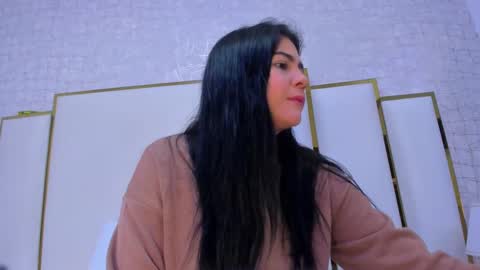 Snapshot of paolaa_rodriguez chatting on September 17, 11:34 am Paola online show from September 17, 11:34 am