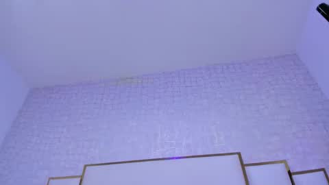 Paola  online show from November 29, 11:35 am