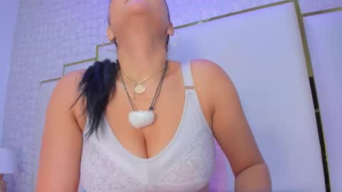 Paola  online show from February 7, 11:47 am