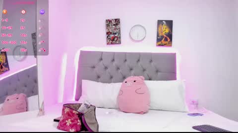 paola online show from January 22, 1:42 am