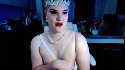 Sarina Williams online show from November 18, 5:12 am