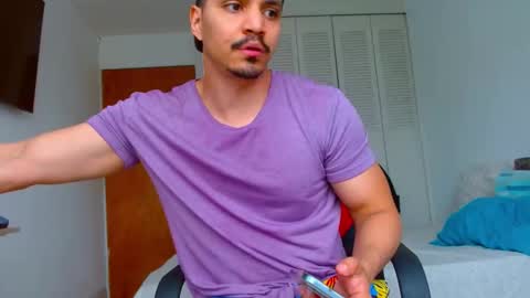 Snapshot of paolo_savanna chatting on September 28, 4:45 pm paolo_savanna online show from September 28, 4:45 pm