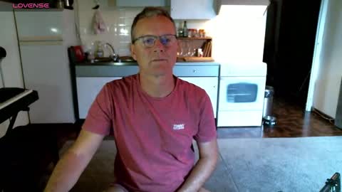 Snapshot of papa_show chatting on December 9, 8:55 am papa_show online show from December 9, 8:55 am