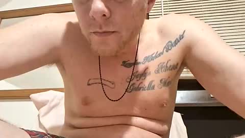 papapfouts online show from April 16, 9:21 am