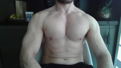 Snapshot of papi5850 chatting on December 10, 11:11 am papi5850 online show from December 10, 11:11 am