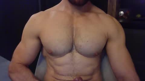 Snapshot of papi5850 chatting on December 21, 1:02 am papi5850 online show from December 21, 1:02 am