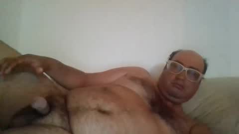 papi_adiel4 online show from May 20, 10:05 pm
