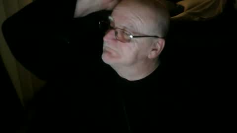 papilly online show from March 27, 3:01 am