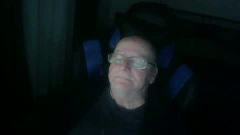 papilly online show from March 29, 8:03 am