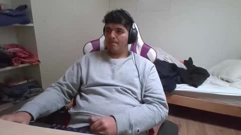 Papito online show from April 22, 3:24 pm