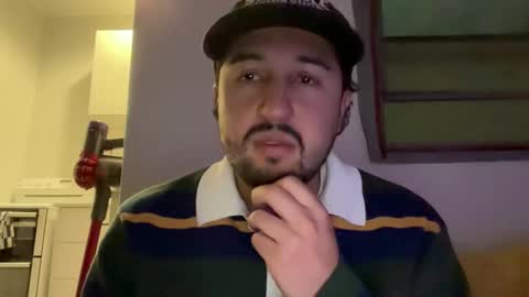 paprika_555 online show from April 17, 9:56 am