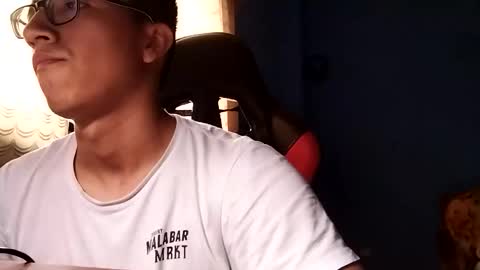 papuh2007 online show from March 10, 2:55 pm