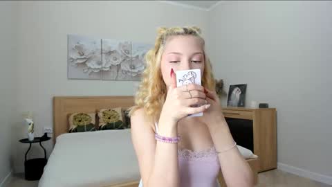 Melena online show from November 18, 8:52 am