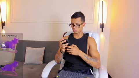 Ryan And Casper online show from February 19, 7:54 pm