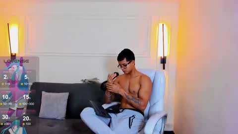 Ryan And Casper online show from March 29, 2:50 pm