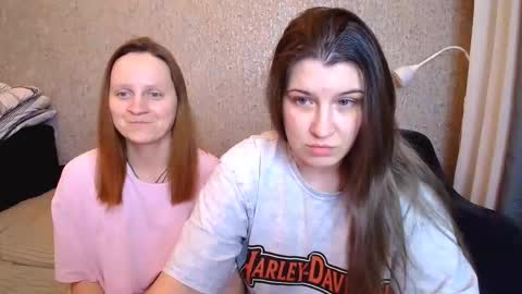 Snapshot of paradisexparadisex chatting on December 21, 3:19 pm paradisexparadisex online show from December 21, 3:19 pm