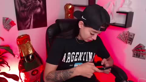 Paris D angelo online show from December 8, 12:40 am