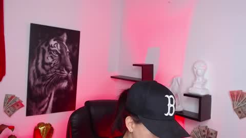 Paris D angelo online show from December 28, 4:30 am