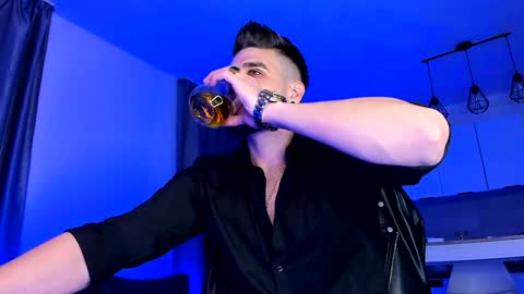 Paris online show from December 15, 10:47 pm