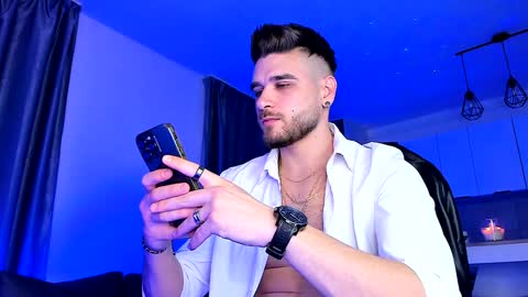 Paris online show from December 28, 11:05 pm