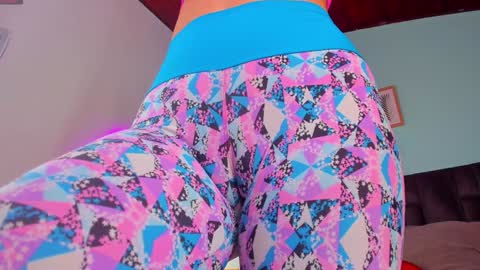 PARIS online show from January 25, 7:39 pm