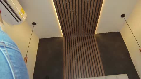 PARIS online show from February 20, 7:52 pm