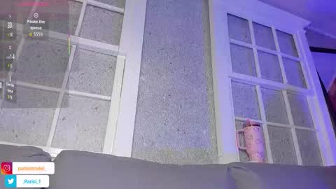 Snapshot of parisi_ chatting on December 1, 6:57 pm PARISI online show from December 1, 6:57 pm