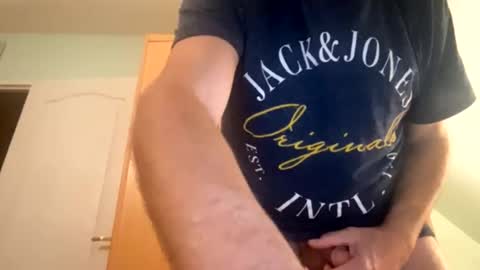 pascalou02 online show from December 3, 6:06 pm