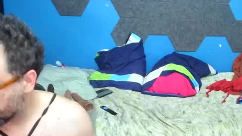 Snapshot of pasivo420sumiso chatting on July 5, 4:19 am PuttitaPeluda online show from July 5, 4:19 am