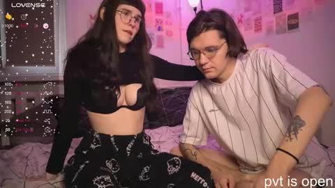 Zoe online show from December 3, 9:29 am