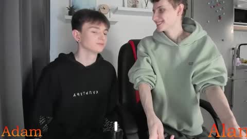 Snapshot of passionprince69 chatting on November 30, 8:40 am Alan online show from November 30, 8:40 am