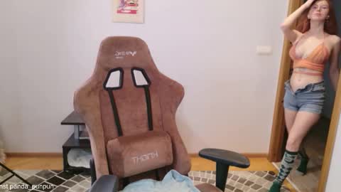 Snapshot of pathos_of_things chatting on January 15, 11:48 am off - Tuesday and wednesdayfriday online show from January 15, 11:48 am