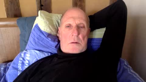 Pati24 online show from February 6, 12:30 pm