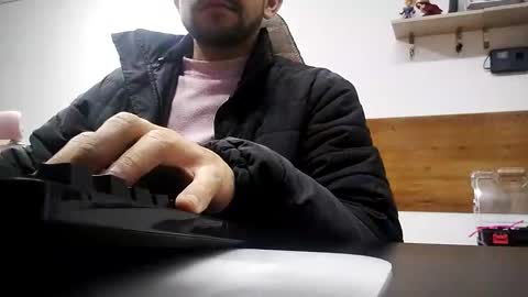 pato_lavida_ online show from April 13, 10:48 pm