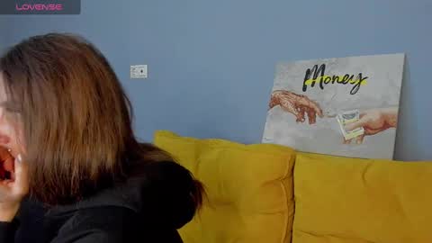 Snapshot of patricia_cox chatting on December 6, 9:57 pm Patricia GMT2 Wed-Thu 5-11am Sat-Mon 5-11am online show from December 6, 9:57 pm