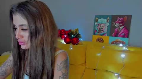 Snapshot of patricia_cox chatting on December 15, 9:42 pm Patricia GMT2 Wed-Thu 5-11am Sat-Mon 5-11am online show from December 15, 9:42 pm
