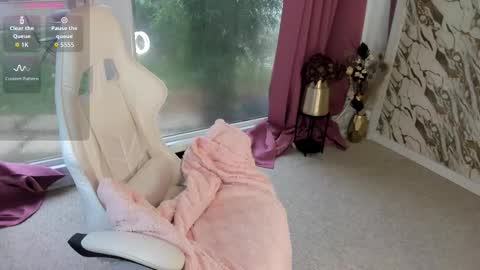 Patricia online show from October 3, 8:44 am