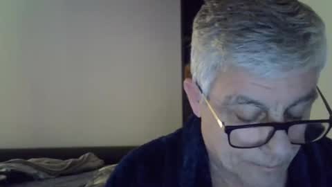 Snapshot of patrick5275 chatting on January 17, 5:32 am patrick5275 online show from January 17, 5:32 am