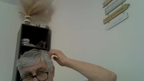 Snapshot of patrick5275 chatting on February 28, 3:04 pm patrick5275 online show from February 28, 3:04 pm
