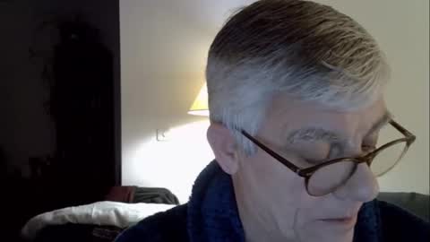 Snapshot of patrick5275 chatting on January 17, 5:45 am patrick5275 online show from January 17, 5:45 am